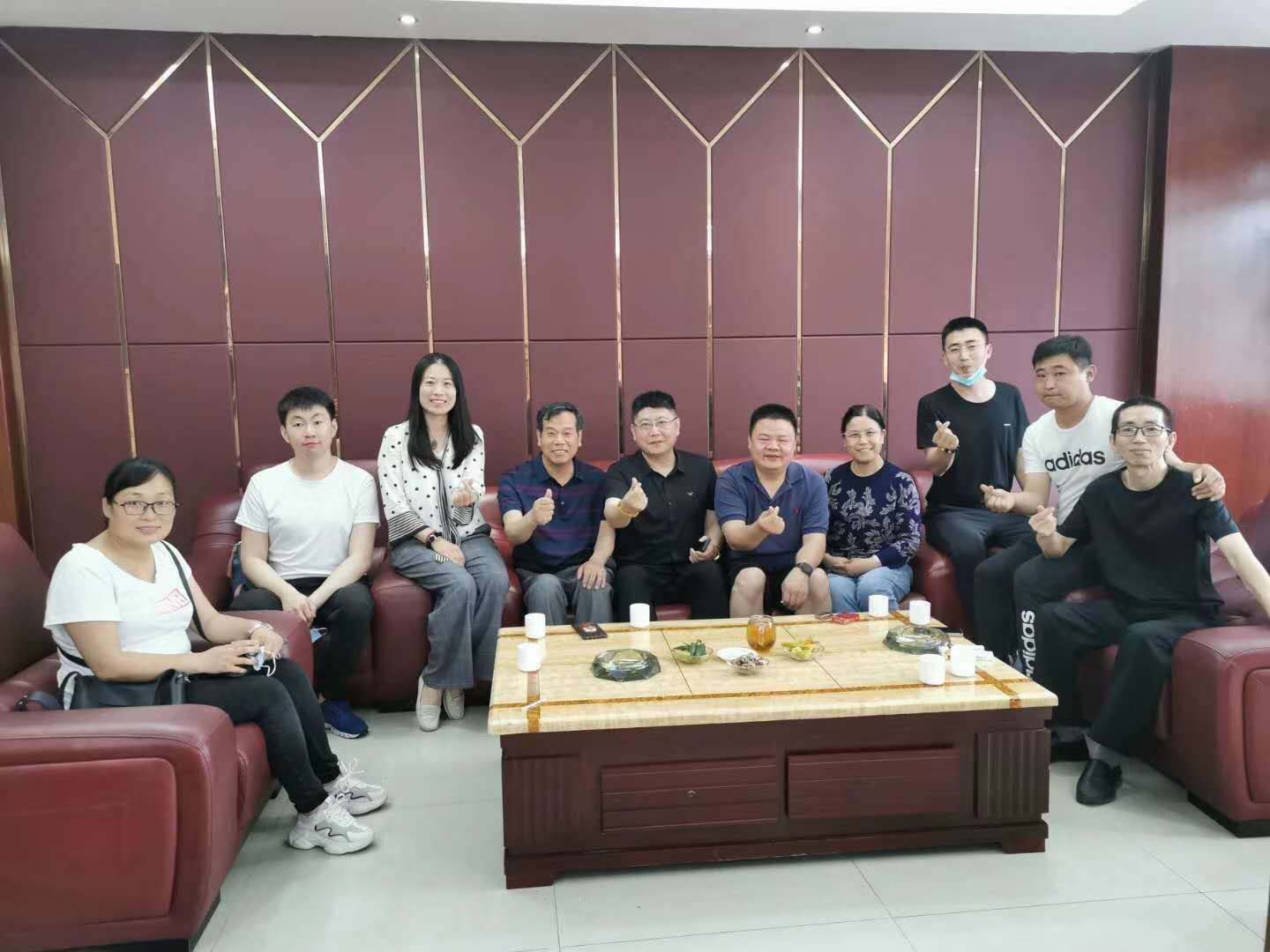 BBIN宝盈集团集团生物团队赴广州市娇兰化妆品有限公司进行观摩