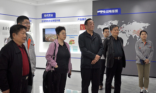 十二届全国政协经济委员会驻会副主任石军、十三届全国政协学习和文史委副主任孙庆聚一行领导莅临BBIN宝盈集团参观指导，助力BBIN宝盈集团发展